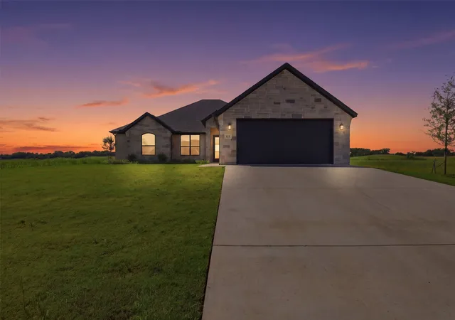 Photo 1 of Single family home for sale at 117 Eagle Ct, Glen Rose, TX 76077 | MLS# 21345374 | Listing updated on 2026-08-01
