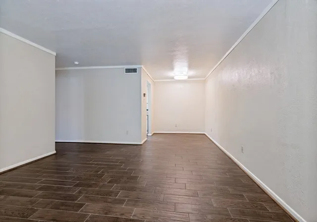 Photo 4 of Condo for sale at 3827 Gilbert Ave #109, Dallas, TX 75219 | MLS# 21346546 | Listing updated on 2026-07-31
