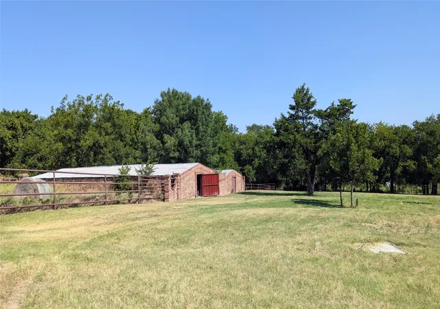 Photo 39 of Single family home for sale at 1431 S Houston School Rd, Lancaster, TX 75146 | MLS# 21335525 | Listing updated on 2026-09-10