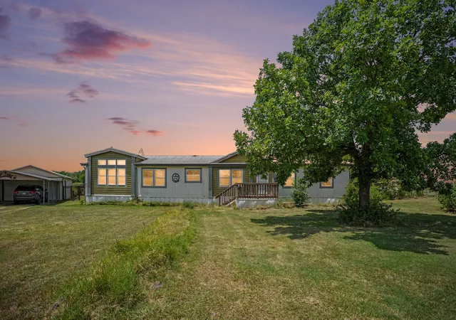 Photo 1 of Sale Pending at 220 Barker Rd, Ennis, TX 75119 | MLS# 21345921 | Listing updated on 2026-09-22