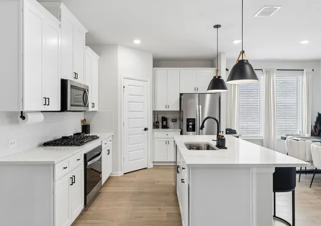 Photo 4 of Single family home for sale at 4121 Blackbird Ave, Little Elm, TX 75068 | MLS# 21342885 | Listing updated on 2026-09-11