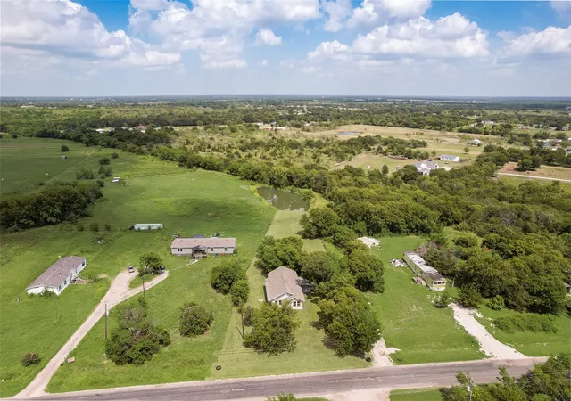 Photo 2 of Single family home for sale at 8041 County Road 2584, Royse City, TX 75189 | MLS# 21346610 | Listing updated on 2026-09-05