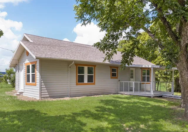 Photo 3 of Single family home for sale at 8041 County Road 2584, Royse City, TX 75189 | MLS# 21346610 | Listing updated on 2026-09-05