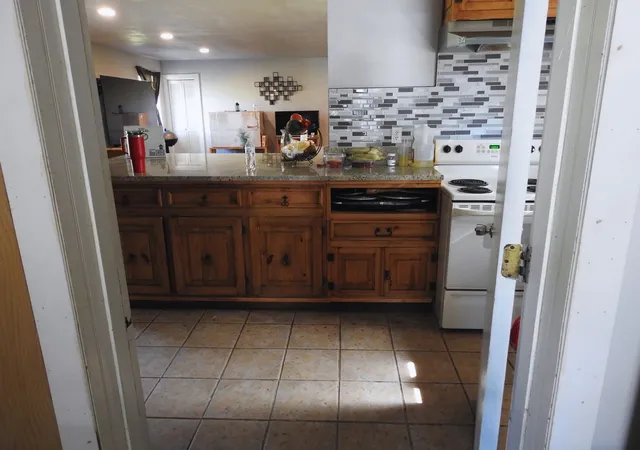 Photo 3 of Single family home for sale at 7961 Telegraph Rd, Quinlan, TX 75474 | MLS# 21345078 | Listing updated on 2026-07-31