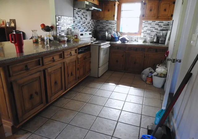 Photo 4 of Single family home for sale at 7961 Telegraph Rd, Quinlan, TX 75474 | MLS# 21345078 | Listing updated on 2026-07-31