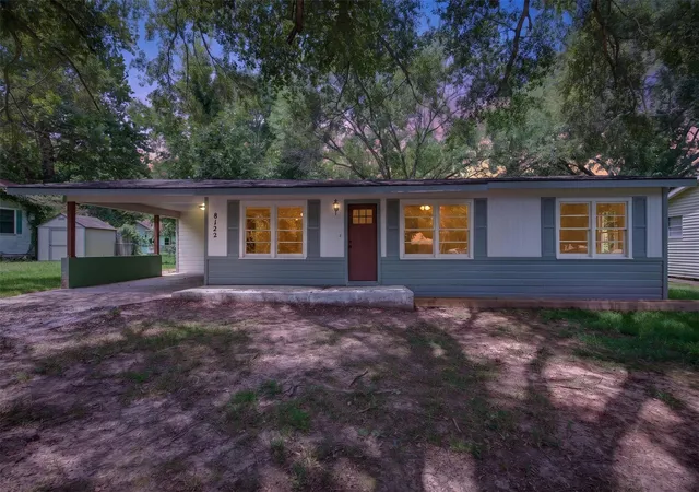 Photo 1 of Single family home for sale at 8122 Roosevelt Dr, Shreveport, LA 71129 | MLS# 21346504 | Listing updated on 2026-09-08