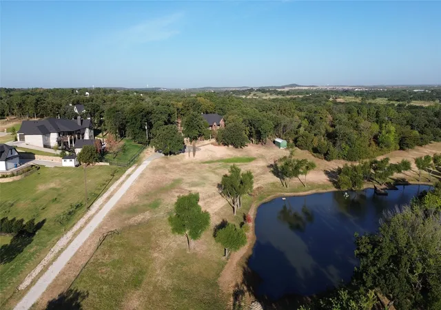 Photo 2 of Sale Pending at 8998 Hilltop Rd, Argyle, TX 76226 | MLS# 21346613 | Listing updated on 2026-09-14