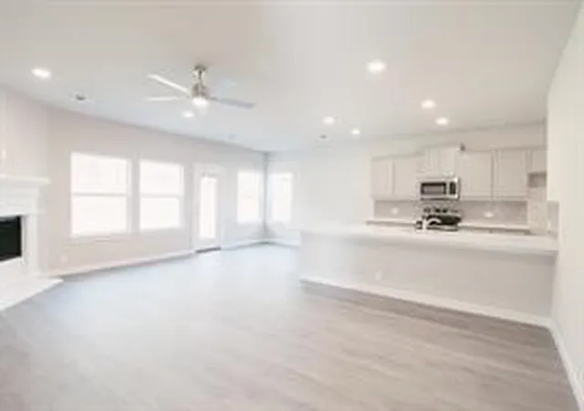 Photo 3 of Single family home for sale at 1208 Anderson Xing, Trenton, TX 75490 | MLS# 21346628 | Listing updated on 2026-09-13