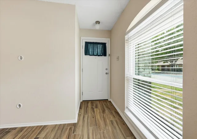 Photo 2 of Single family home for sale at 114 Glade Shadow Dr, Euless, TX 76039 | MLS# 21346680 | Listing updated on 2026-08-01