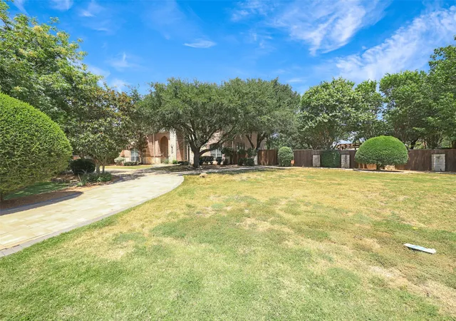 Photo 2 of Single family home for sale at 7798 Meadow Hill Dr, Frisco, TX 75033 | MLS# 21345274 | Listing updated on 2026-09-26