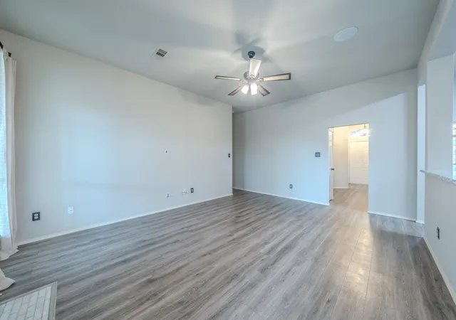 Photo 4 of Single family home for sale at 7105 Stephanie Ct, North Richland Hills, TX 76182 | MLS# 21345888 | Listing updated on 2026-10-03