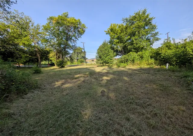 Photo 3 of Land for sale at 910 N Houston Ave, Denison, TX 75021 | MLS# 21343594 | Listing updated on 2026-08-01