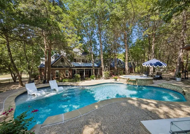 Photo 3 of Single family home for sale at 12 Misty Meadow Dr, Melissa, TX 75454 | MLS# 21346667 | Listing updated on 2026-09-17