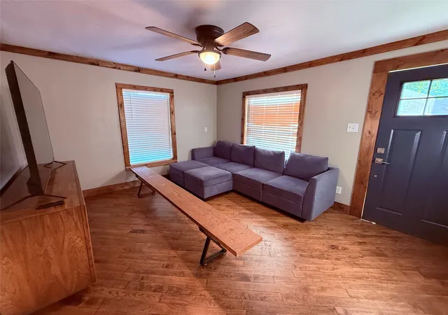 Photo 3 of Single family home for sale at 917 Sherrill St, Winnsboro, TX 75494 | MLS# 21346714 | Listing updated on 2026-09-28