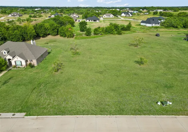 Photo 2 of Sale Pending at 6232 Turkey Oak, Royse City, TX 75189 | MLS# 21344829 | Listing updated on 2026-09-08
