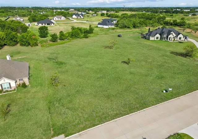 Photo 3 of Sale Pending at 6232 Turkey Oak, Royse City, TX 75189 | MLS# 21344829 | Listing updated on 2026-09-08