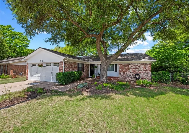 Photo 2 of Single family home for sale at 7413 Christopher Ct, North Richland Hills, TX 76180 | MLS# 21346374 | Listing updated on 2026-10-05