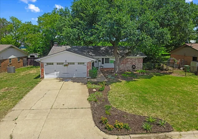 Photo 3 of Single family home for sale at 7413 Christopher Ct, North Richland Hills, TX 76180 | MLS# 21346374 | Listing updated on 2026-10-05