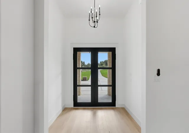 Photo 4 of Single family home for sale at 2020 Preserve Trl, Weatherford, TX 76087 | MLS# 21346570 | Listing updated on 2026-09-12