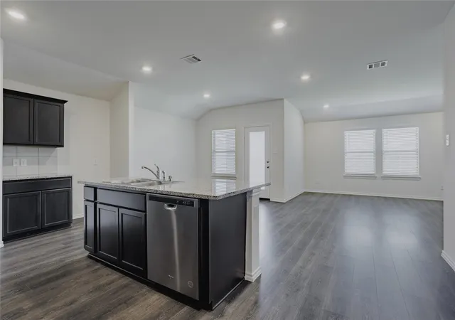 Photo 4 of Single family home for sale at 2904 Goodrich St, Royse City, TX 75189 | MLS# 21346599 | Listing updated on 2026-07-31