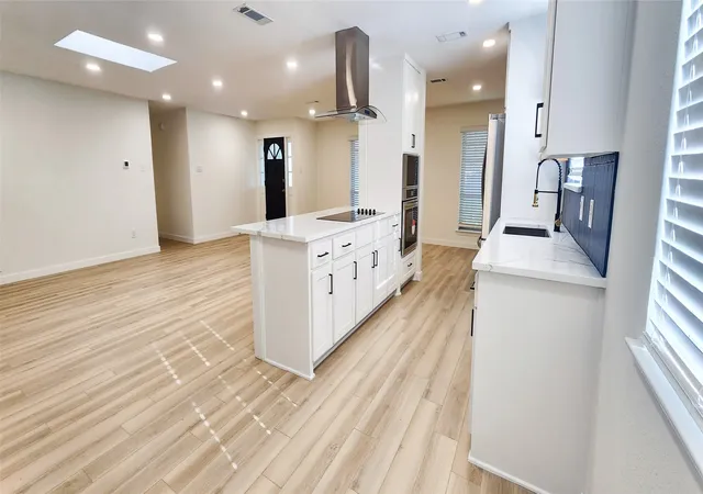 Photo 2 of Single family home for sale at 1607 Centenary Dr, Richardson, TX 75081 | MLS# 21346816 | Listing updated on 2026-09-10