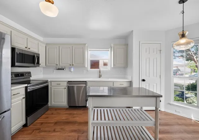 Photo 3 of Single family home for sale at 7241 Decoy Ln, Fort Worth, TX 76120 | MLS# 21346837 | Listing updated on 2026-09-28