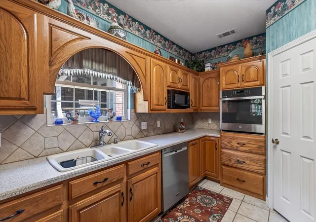 Photo 4 of Single family home for sale at 5536 Point Lavista, Malakoff, TX 75148 | MLS# 21344927 | Listing updated on 2026-09-03