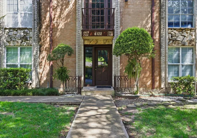Photo 2 of Condo for sale at 4102 Ridglea Country Club Dr #1501, Fort Worth, TX 76126 | MLS# 21346201 | Listing updated on 2026-09-14
