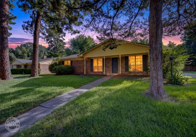 Photo 1 of Single family home for sale at 8853 Bayonne Dr, Shreveport, LA 71118 | MLS# 21331820 | Listing updated on 2026-07-31