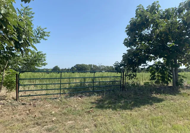 Photo 1 of Land for sale at 000 Cr 1323, Pittsburg, TX 75686 | MLS# 21346965 | Listing updated on 2026-07-31