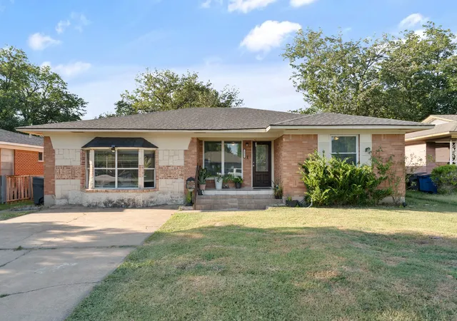 Photo 1 of Single family home for sale at 2439 Inadale Ave, Dallas, TX 75228 | MLS# 21343522 | Listing updated on 2026-09-12