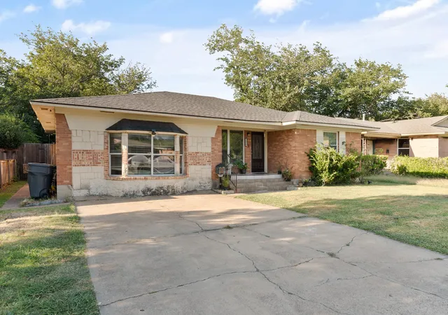 Photo 2 of Single family home for sale at 2439 Inadale Ave, Dallas, TX 75228 | MLS# 21343522 | Listing updated on 2026-09-12