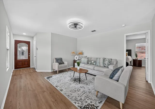 Photo 3 of Sale Pending at 9000 Quarry Ridge Trl, Fort Worth, TX 76244 | MLS# 21347044 | Listing updated on 2026-09-10