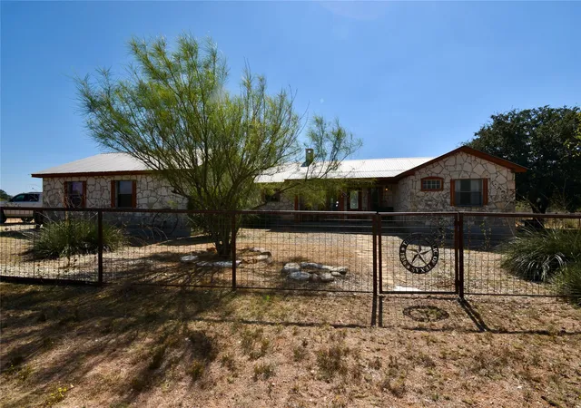 Photo 1 of Single family home for sale at 19319 Ranch Road 1871, Mason, TX 76856 | MLS# 21346995 | Listing updated on 2026-07-31
