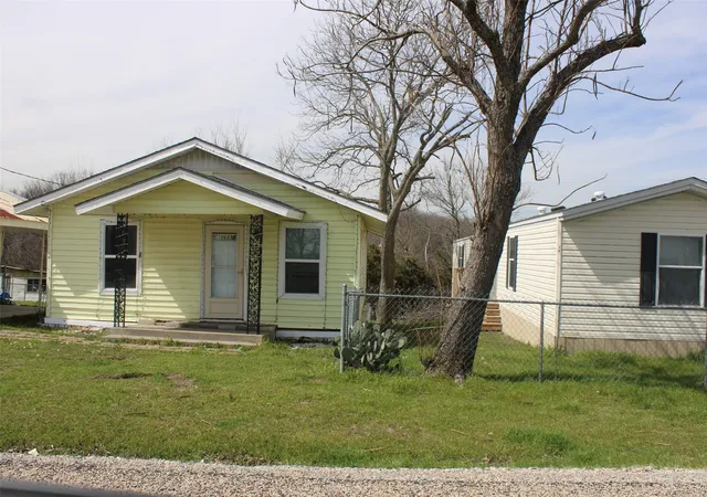 Photo 2 of Single family home for sale at 10689 County Road 905, Princeton, TX 75407 | MLS# 21347050 | Listing updated on 2026-09-15