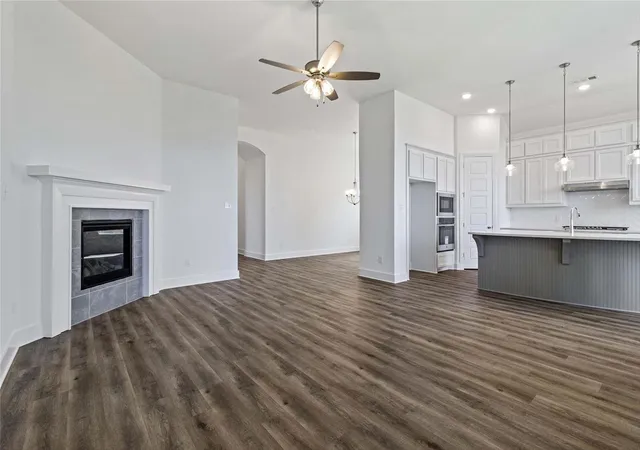 Photo 3 of Single family home for sale at 4016 Grotto Dr, Royse City, TX 75189 | MLS# 21340521 | Listing updated on 2026-09-14