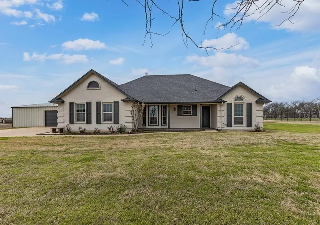 Photo 1 of Single family home for sale at 312 Corral Rd, Godley, TX 76044 | MLS# 21341606 | Listing updated on 2026-08-01