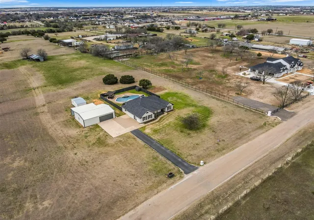 Photo 3 of Single family home for sale at 312 Corral Rd, Godley, TX 76044 | MLS# 21341606 | Listing updated on 2026-10-07