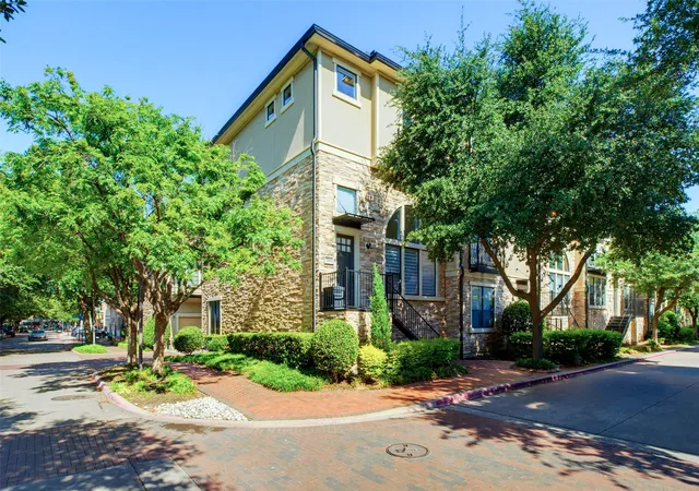 Photo 1 of Townhouse for sale at 7201 Kasko Dr, Plano, TX 75024 | MLS# 21346130 | Listing updated on 2026-08-01