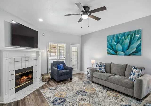 Photo 3 of Single family home for sale at 8510 Hartford Dr, Rowlett, TX 75089 | MLS# 21347052 | Listing updated on 2026-09-13