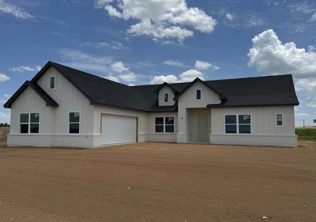 Single family home for sale at 145 Legends Wy, Bridgeport, TX 76246 | MLS# 21347178