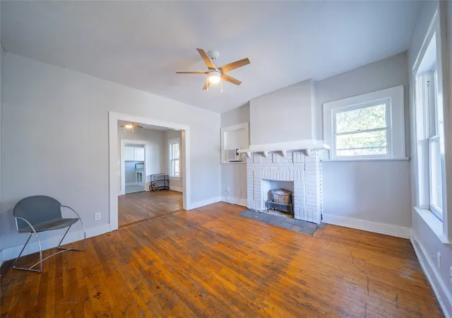 Photo 3 of House for sale at 909 Sunset Ave, Dallas, TX 75208 | MLS# 21342012 | Listing updated on 2026-09-23