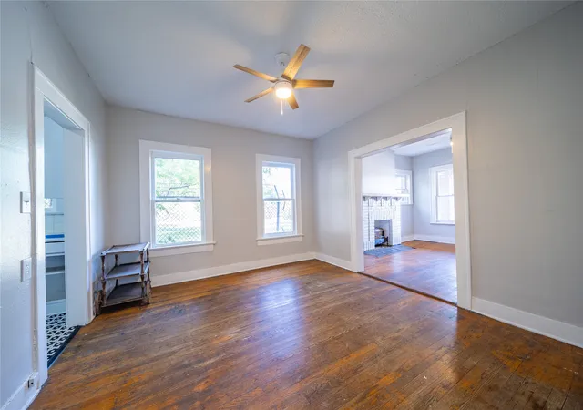 Photo 4 of House for sale at 909 Sunset Ave, Dallas, TX 75208 | MLS# 21342012 | Listing updated on 2026-09-23