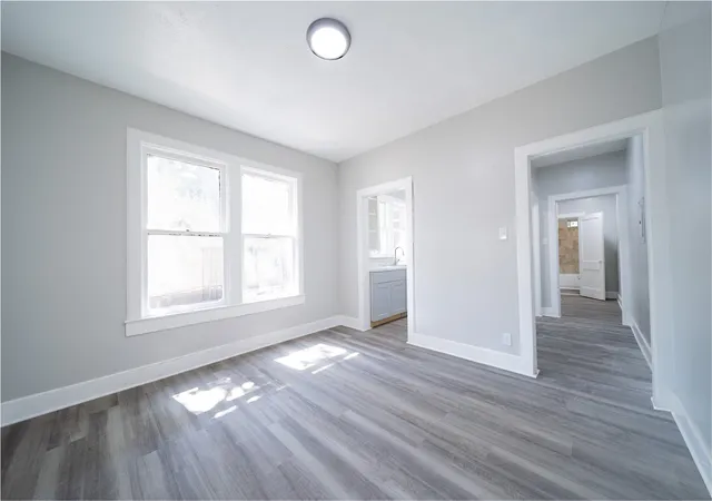 Photo 3 of House for sale at 921 Sunset Ave, Dallas, TX 75208 | MLS# 21342018 | Listing updated on 2026-09-25