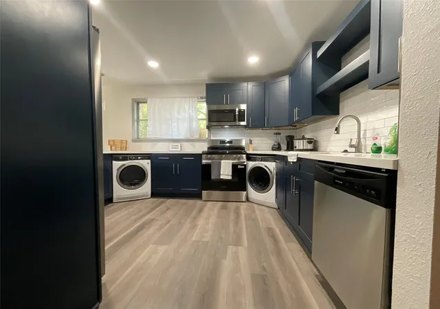 Photo 3 of Single family home for sale at 820 Coleman St, Marlin, TX 76661 | MLS# 21339718 | Listing updated on 2026-08-01