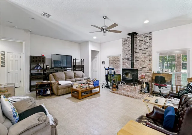 Photo 2 of Single family home for sale at 1425 Tobie Layne St, Benbrook, TX 76126 | MLS# 21346035 | Listing updated on 2026-10-02