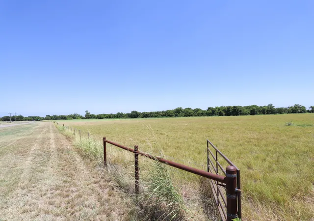 Photo 3 of Sale Pending at Tbd New Windsor Pkwy, Mc Gregor, TX 76657 | MLS# 21342938 | Listing updated on 2026-09-09