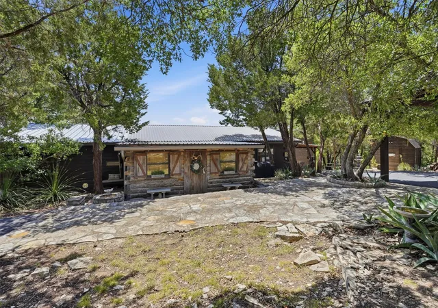 Photo 4 of Single family home for sale at 4800 Rock Church Hwy, Tolar, TX 76476 | MLS# 21347020 | Listing updated on 2026-08-01