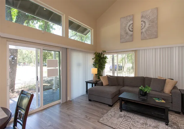 Photo 1 of Single family home for sale at 6120 Payne Rd, Malakoff, TX 75148 | MLS# 21347189 | Listing updated on 2026-09-08