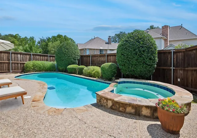 Photo 2 of Single family home for sale at 7710 Sweetgum Dr, Irving, TX 75063 | MLS# 21345942 | Listing updated on 2026-09-10
